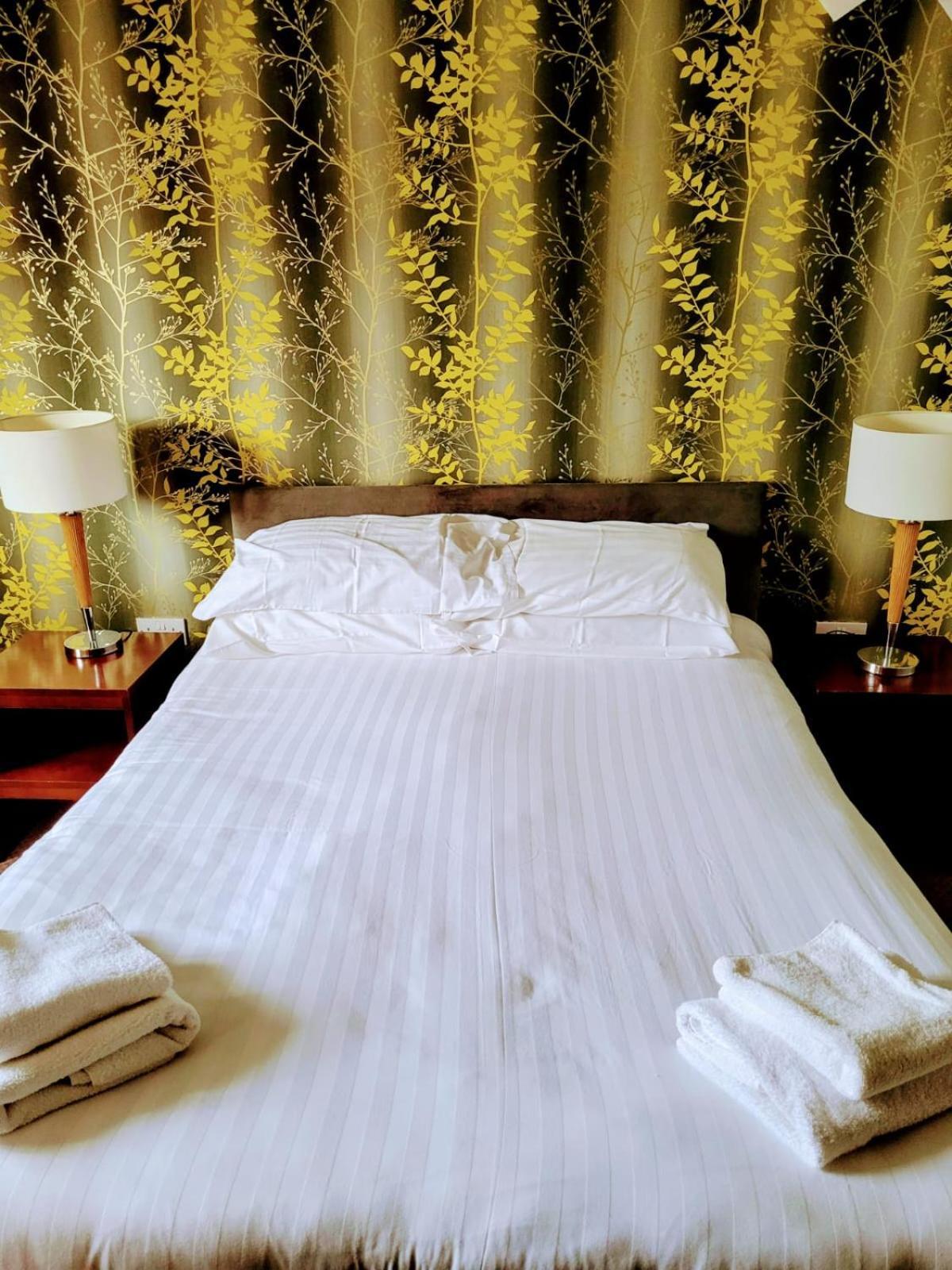 Gillygate Bar And Rooms Йорк Екстериор снимка