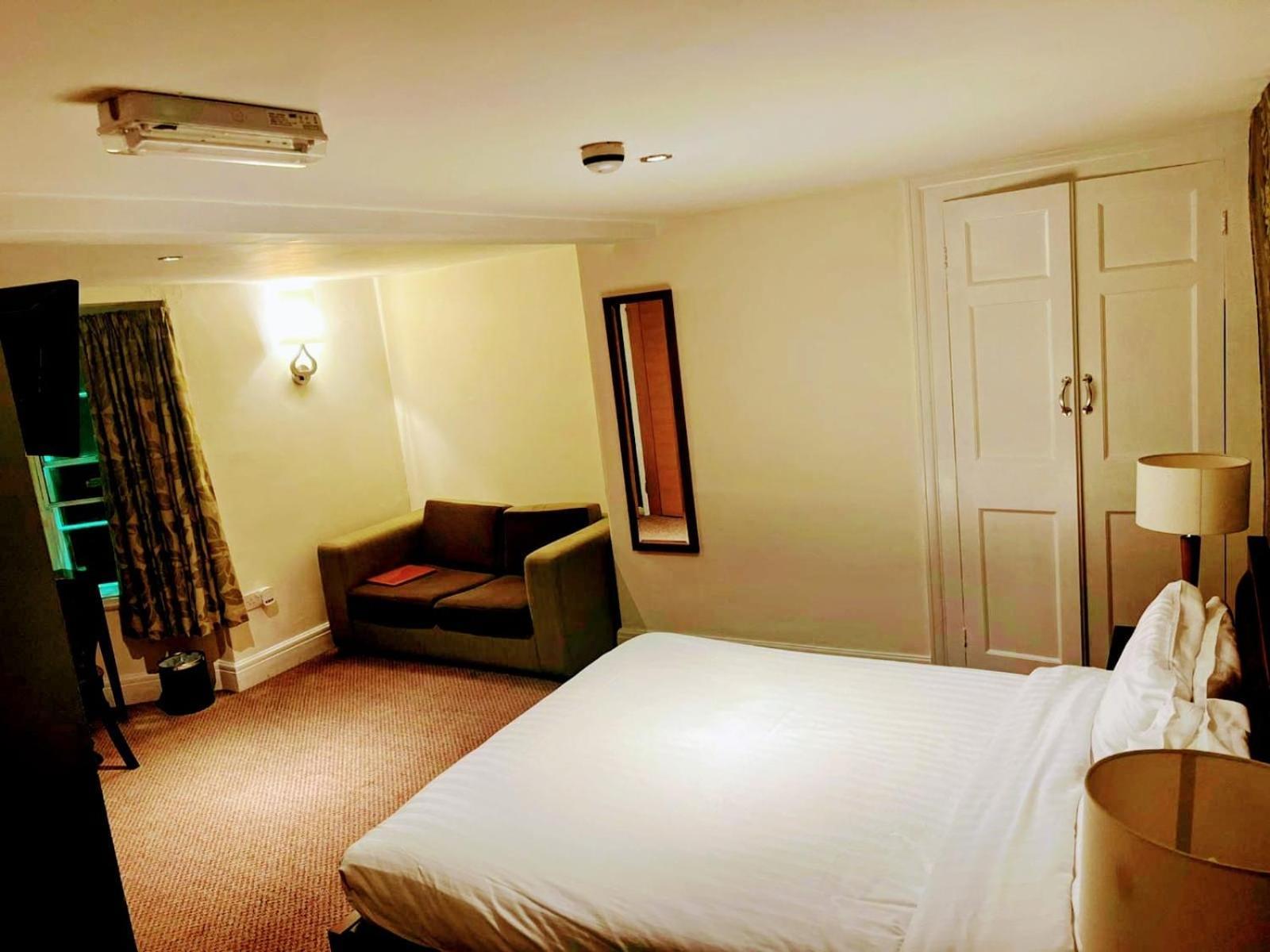Gillygate Bar And Rooms Йорк Екстериор снимка